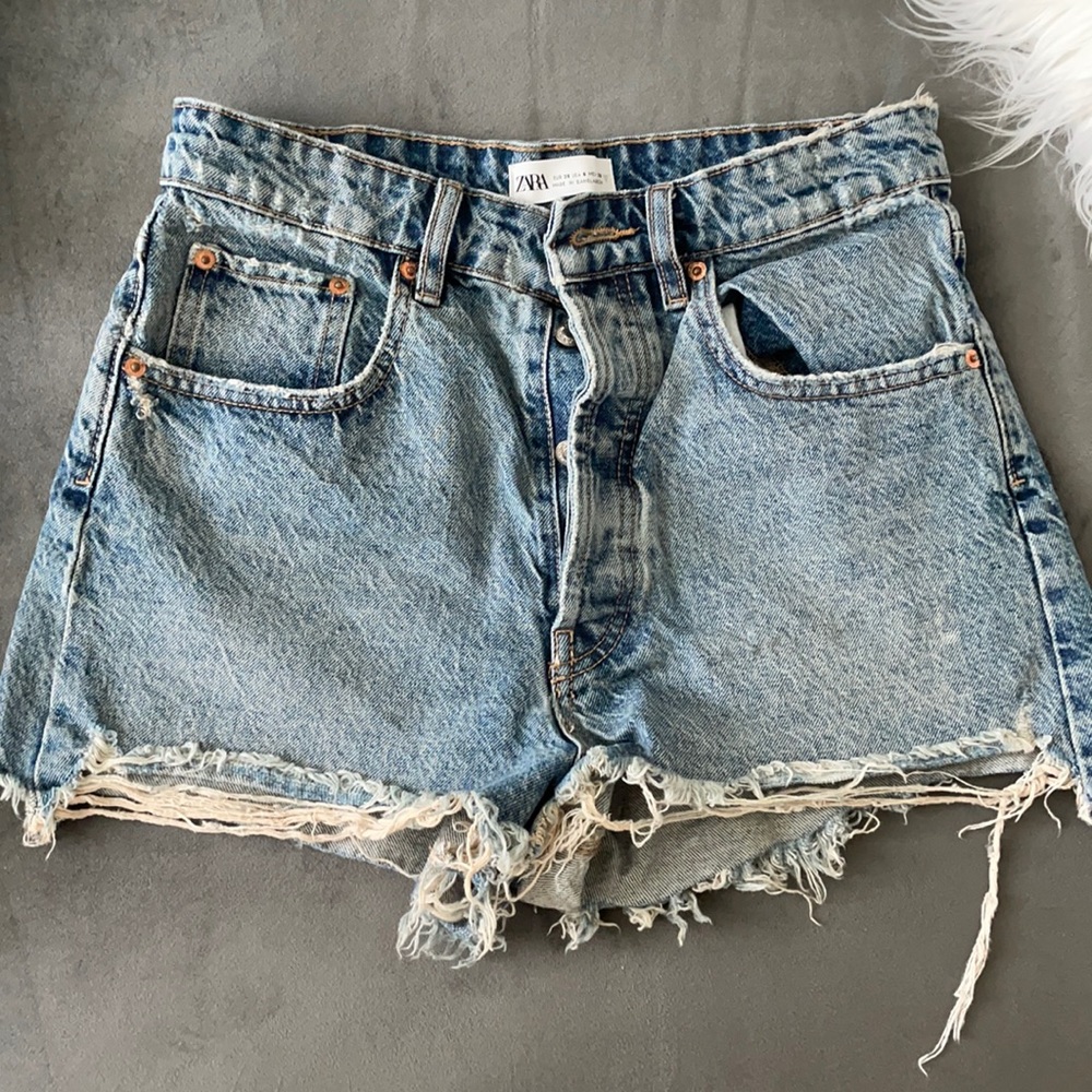 Zara cutoff shorts